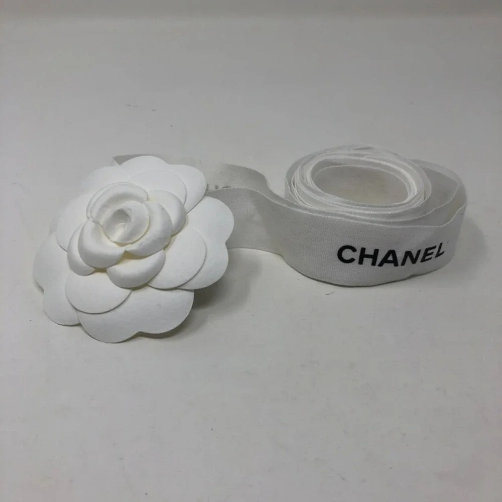 Authentic Chanel Gift Bag‎ Shopping Small White Ribbon Flower Travel Storage